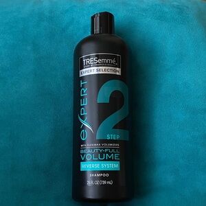 TRESemmé Expert step 2 Selection Volume Shampoo